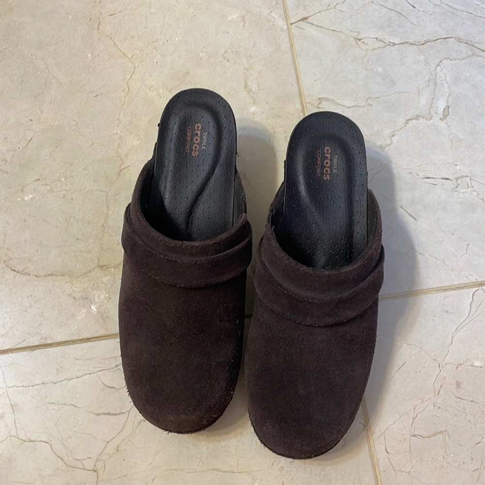 Crocs clogs